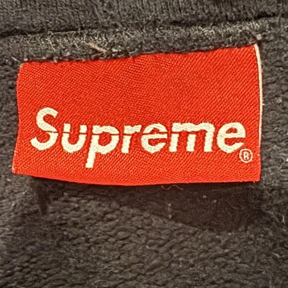 Supreme Hoodie Mens Medium Black White Diagonal Stripe Pullover Spell Out Logo - Picture 3 of 15